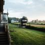 MIT HUND AN DER GALOPPRENNBARN - GASSI GEHEN IN GOTHA