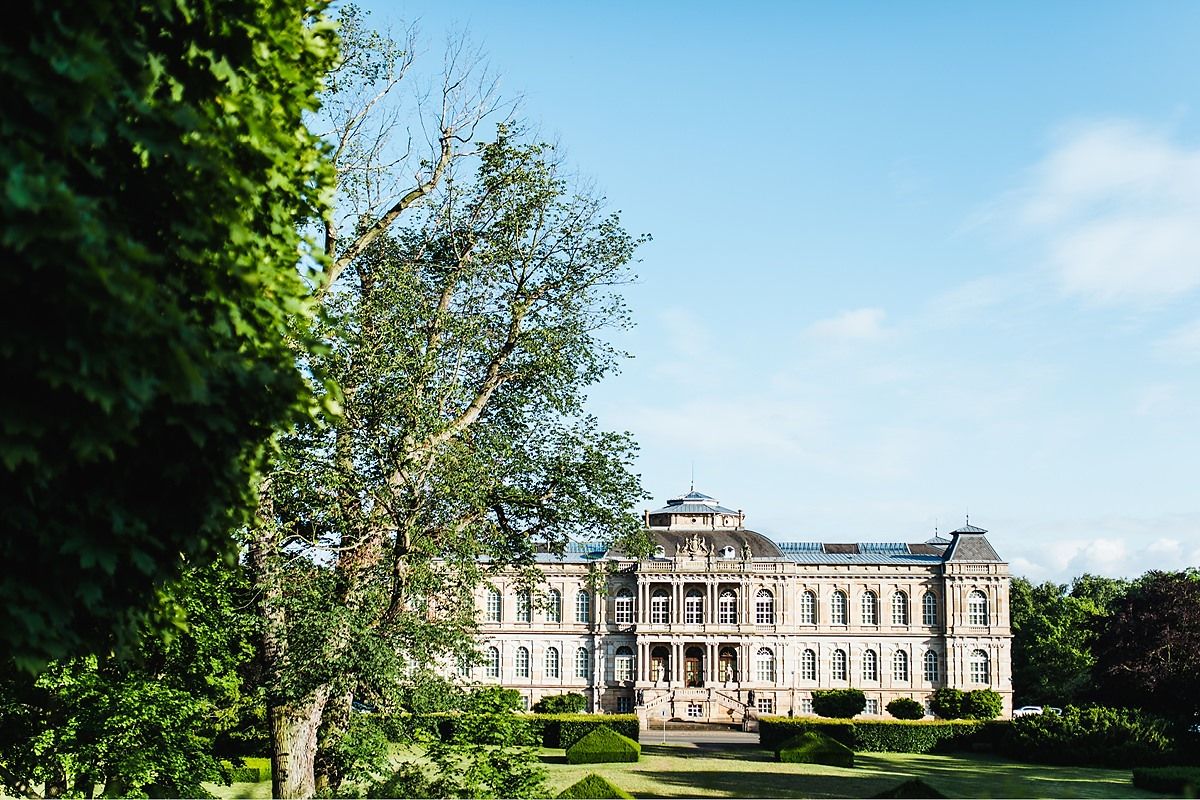 MIT HUND AM SCHLOSS - GASSI GEHEN IN GOTHA