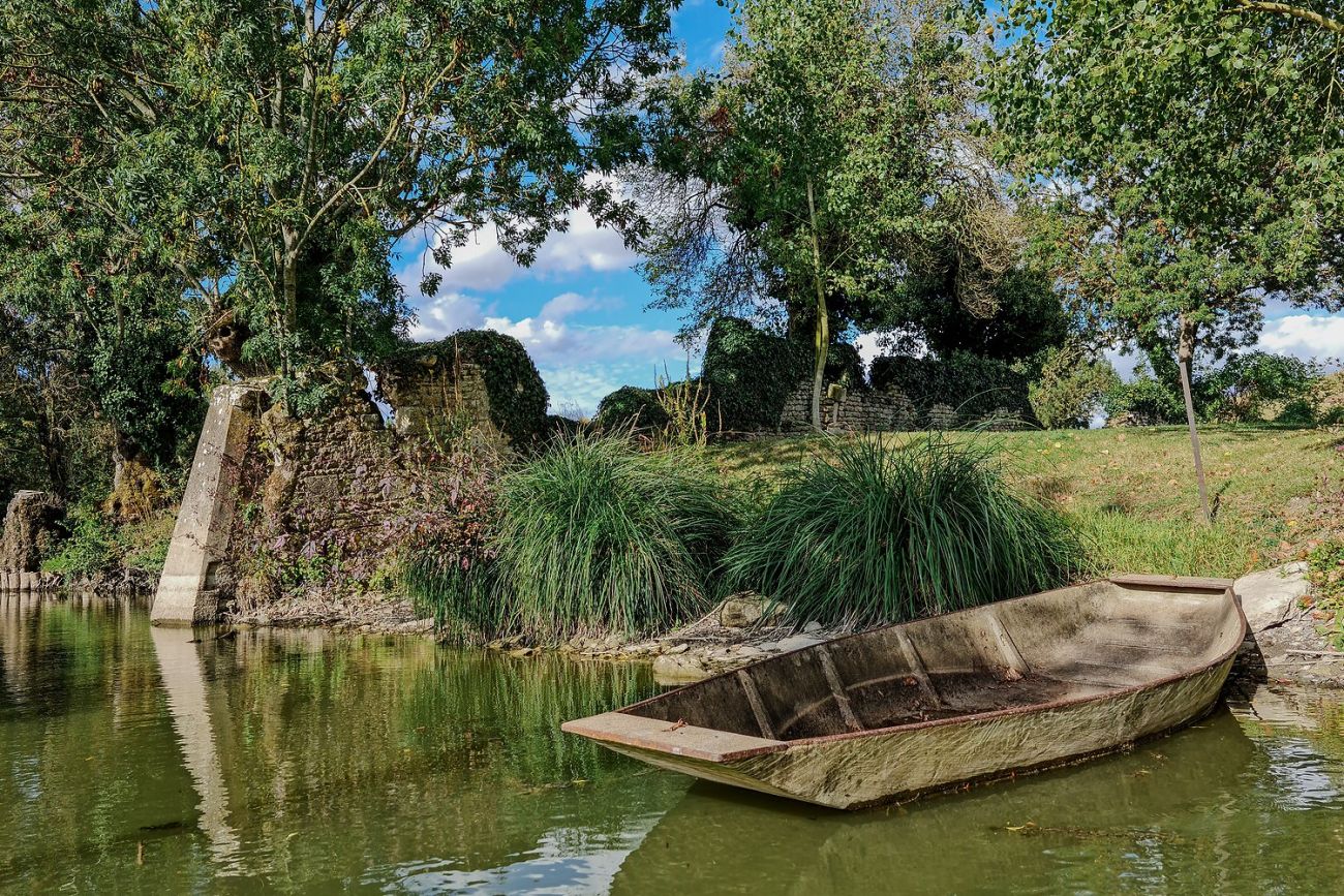 Naturpark Marais Poitevin: Ein perfekter Ausflug mit deinem Hund