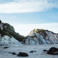 Mit Hund am Whiterocks Beach, Portrush