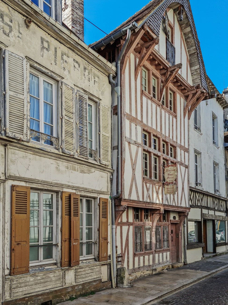 Mit Hund in Troyes - Stadtspaziergang im Spätsommer