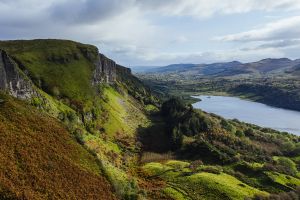 Zauberhafte Wege mit Hund am Devil's Chimney